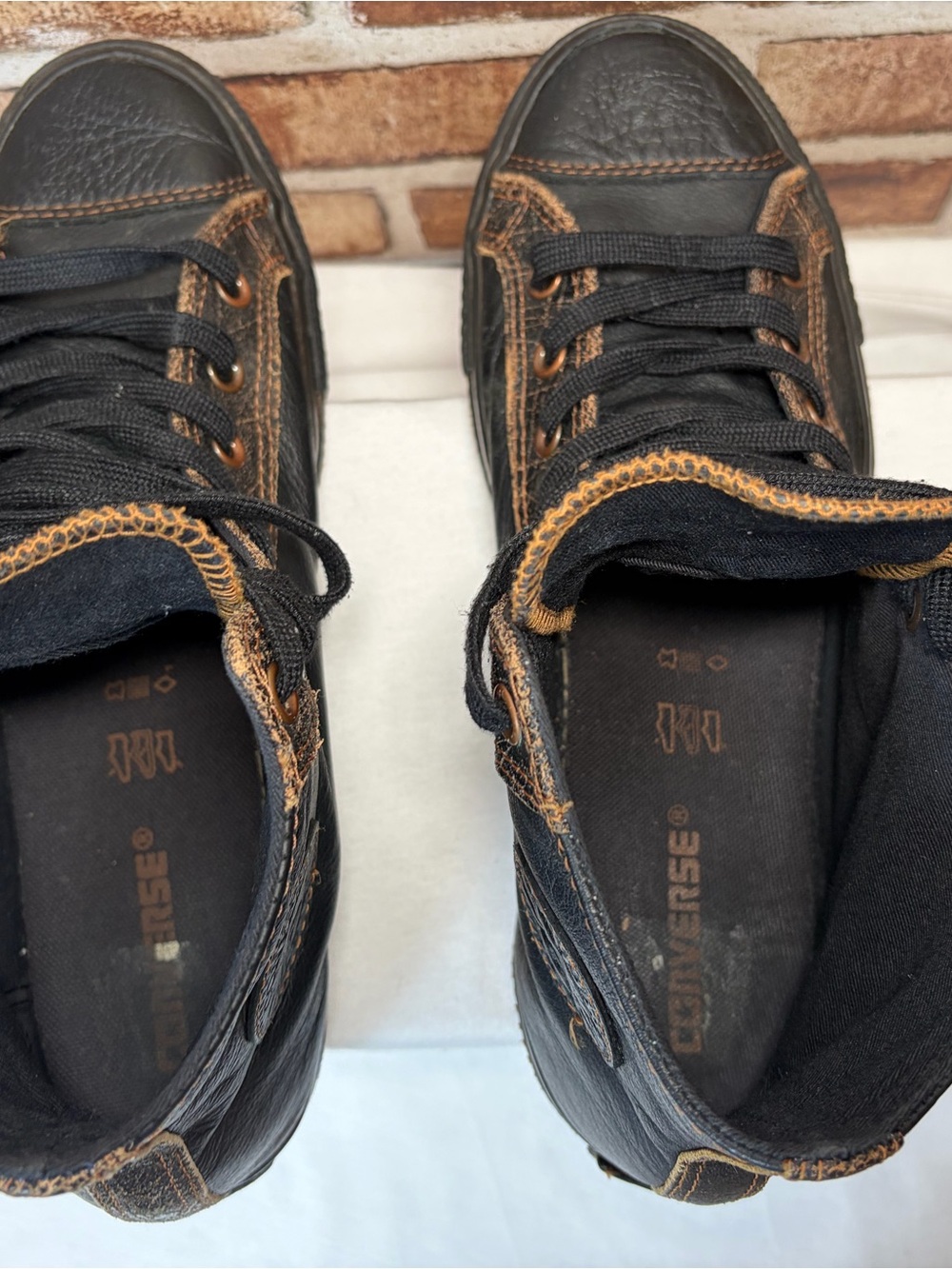 Converse Chuck Taylor All Star 1S986 Distressed Black Leather High Top Mens 10 - Picture 14 of 16